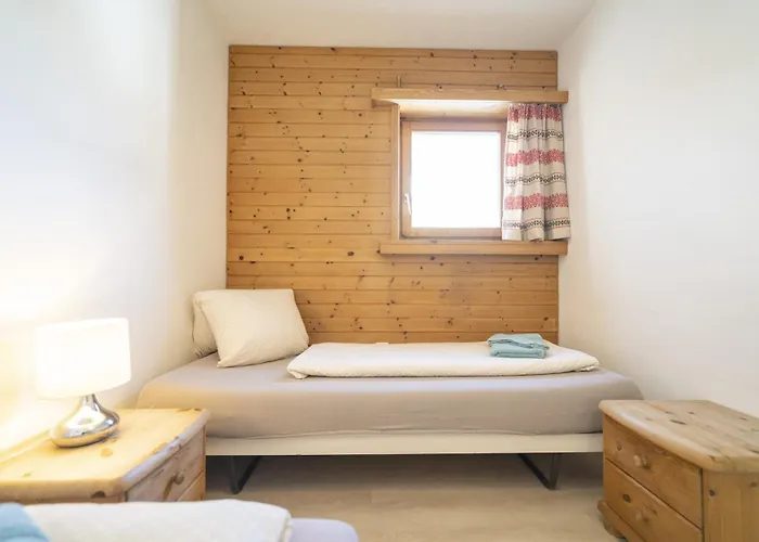 Chasa Sulai Apartamento *