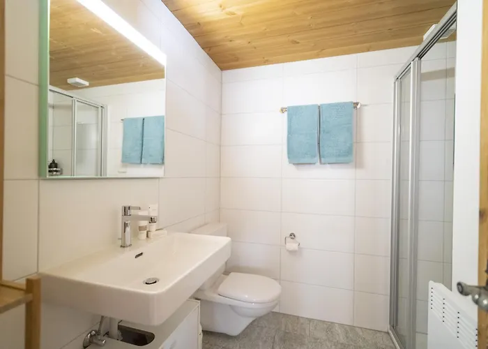 Chasa Sulai Apartamento *